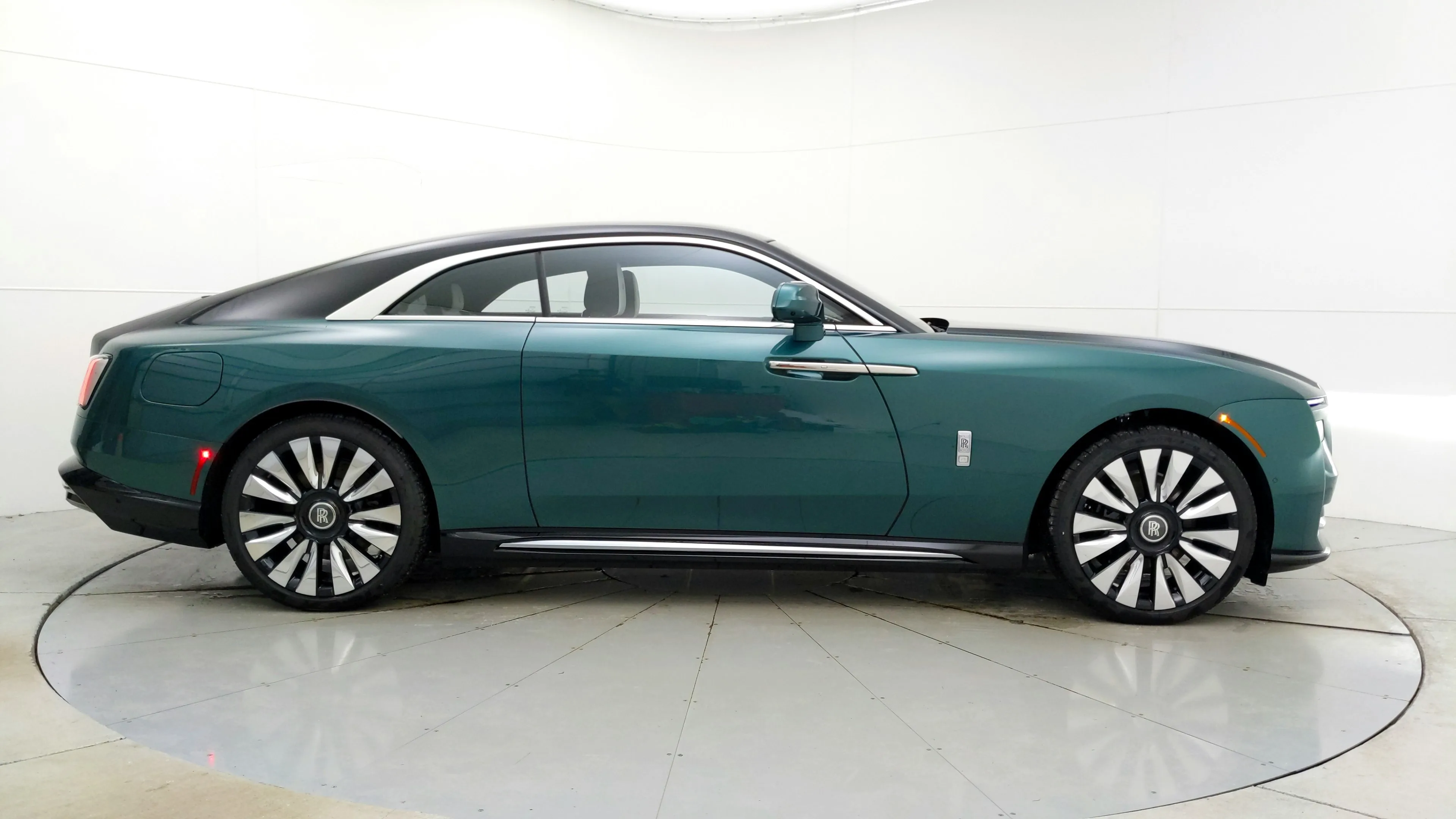 2024 Rolls-Royce Spectre for sale, exterior