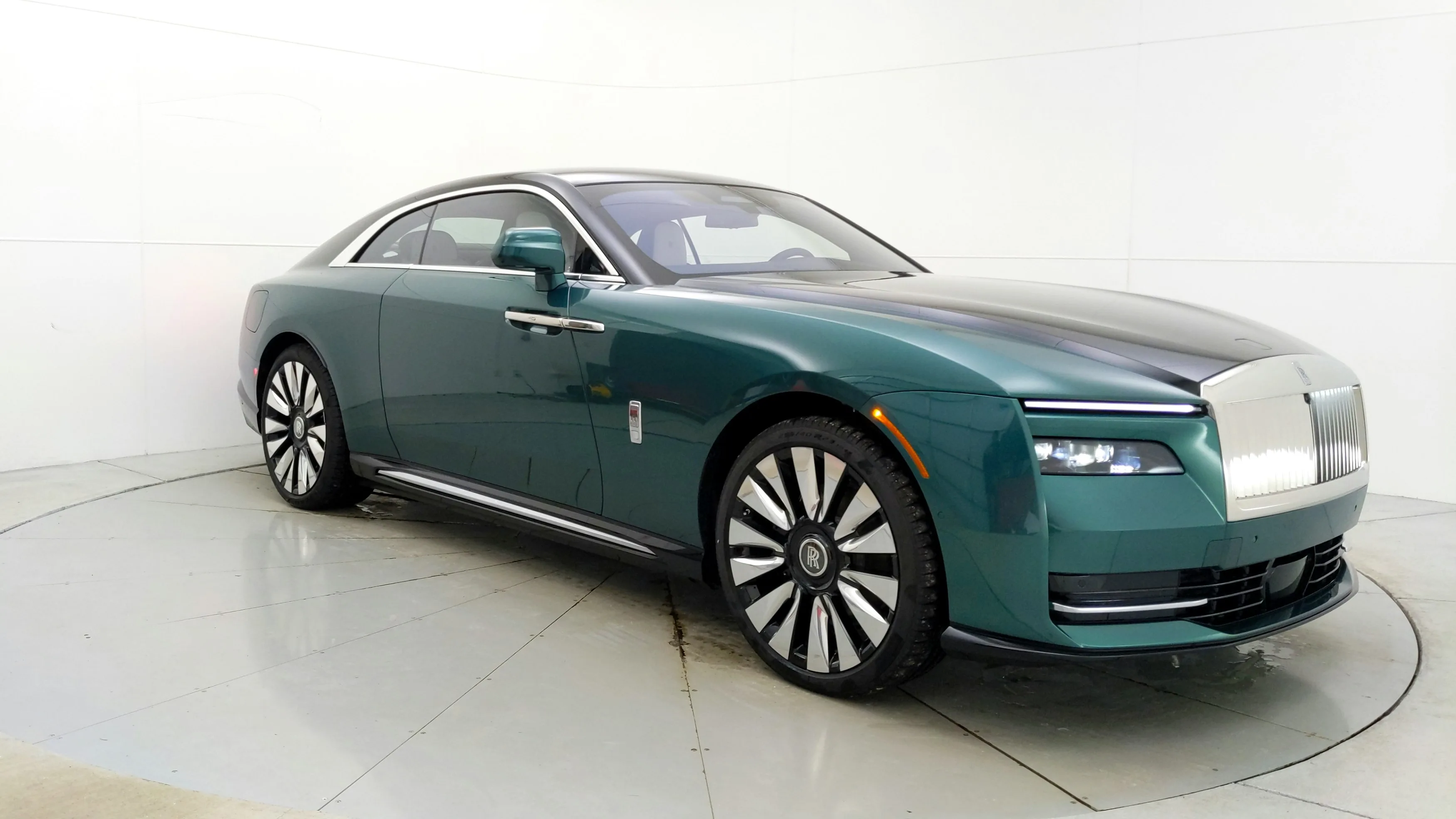 2024 Rolls-Royce Spectre for sale, exterior