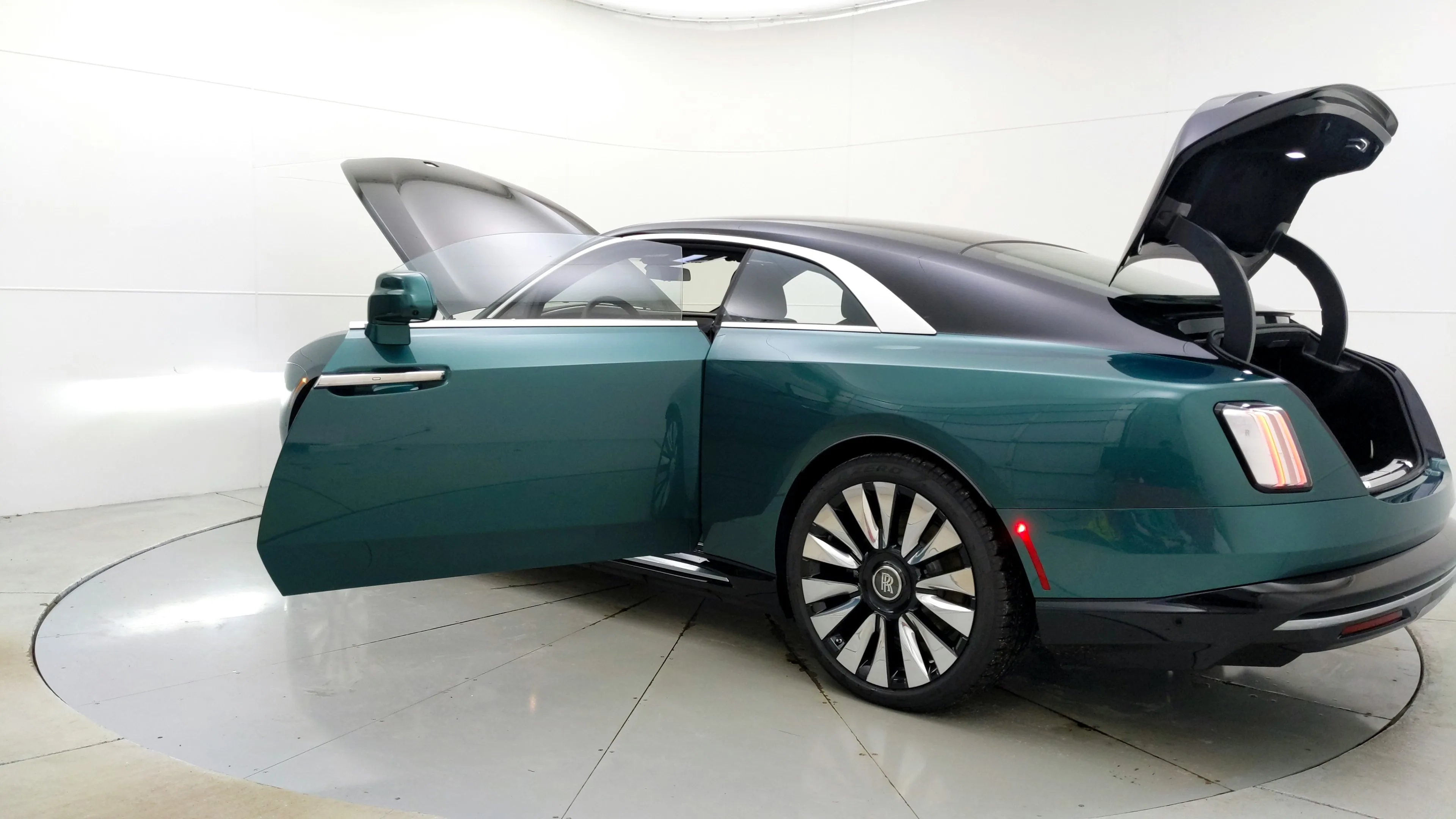 2024 Rolls-Royce Spectre for sale, exterior