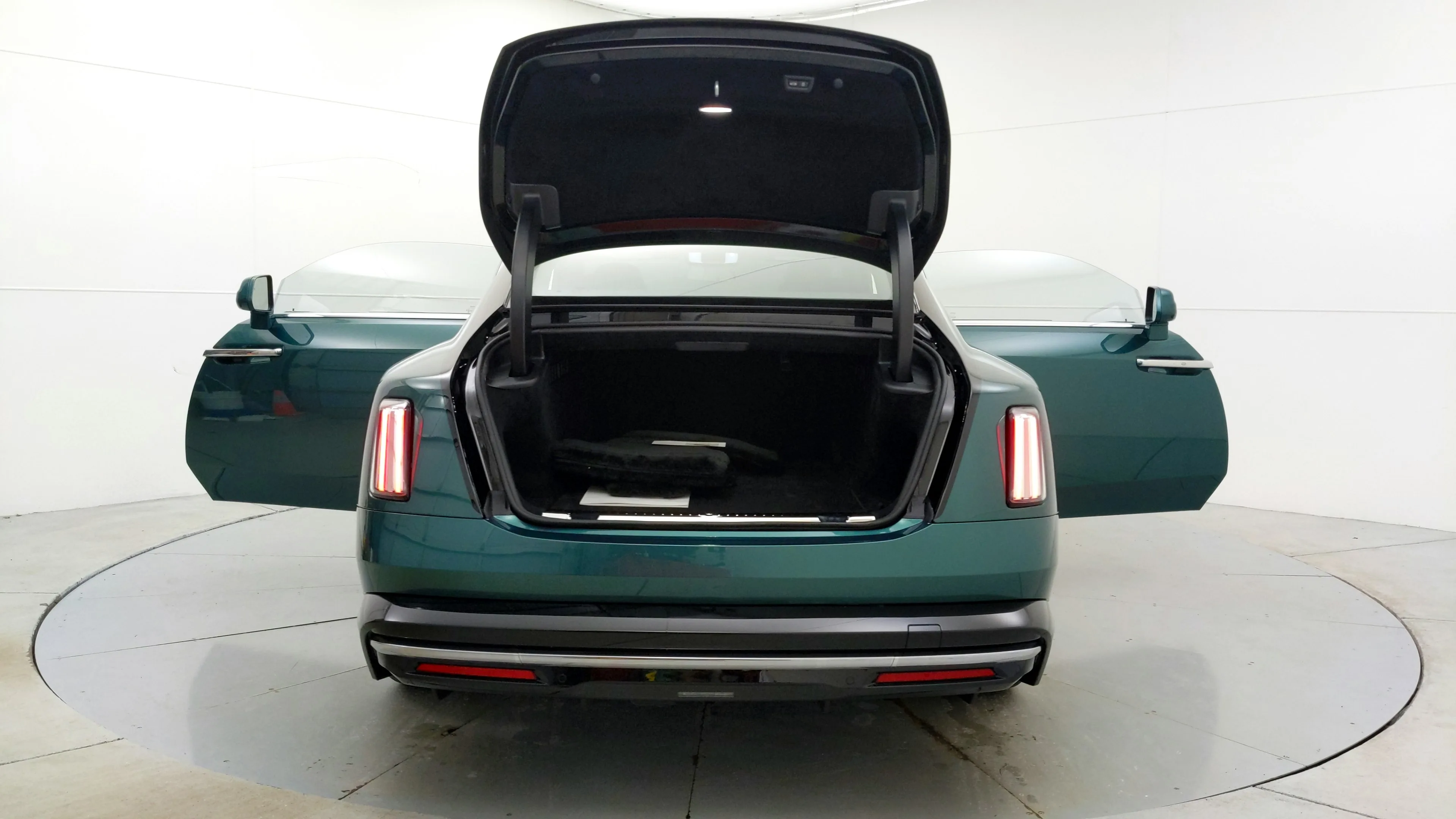 2024 Rolls-Royce Spectre trunk