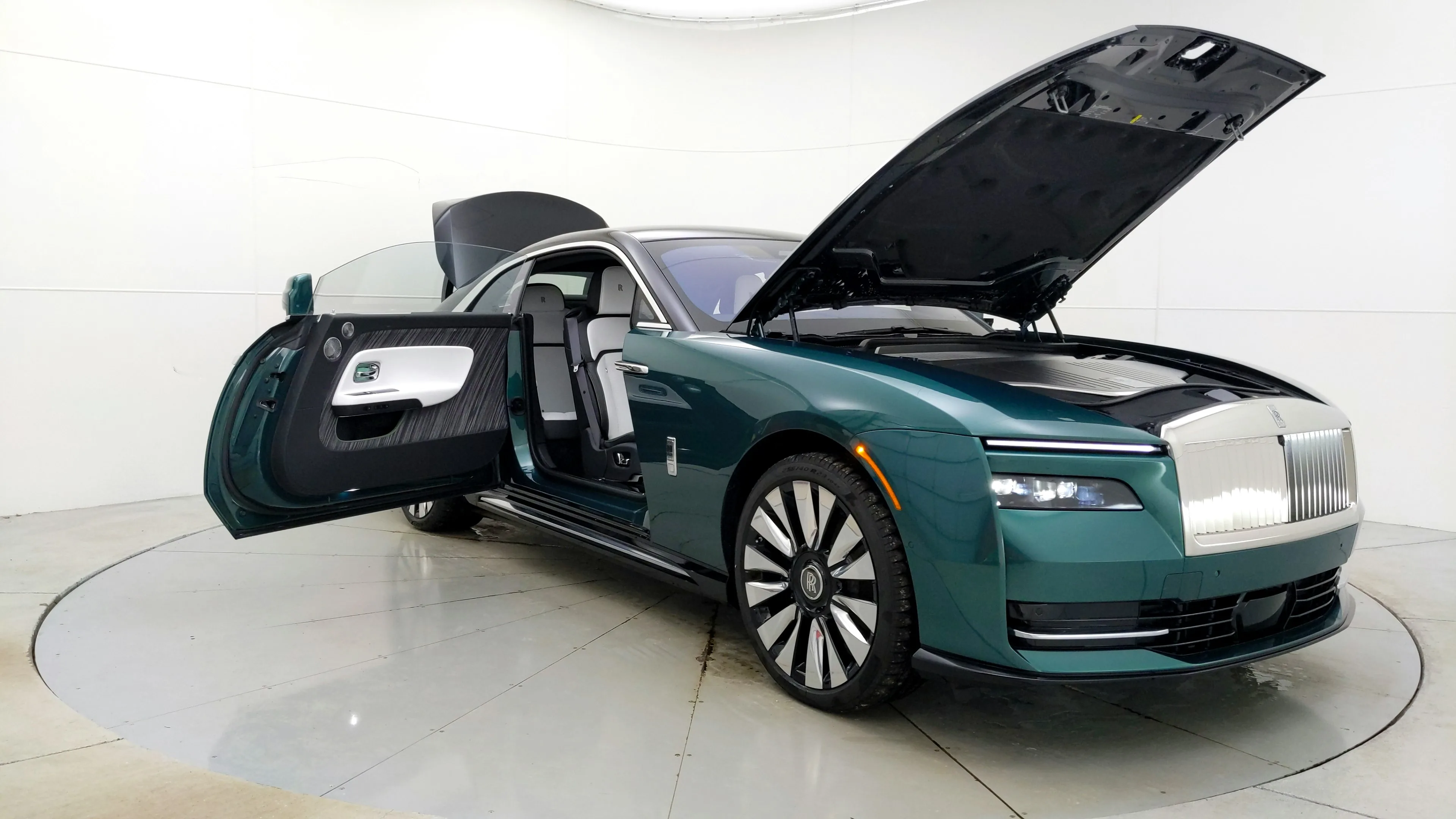 2024 Rolls-Royce Spectre for sale, exterior
