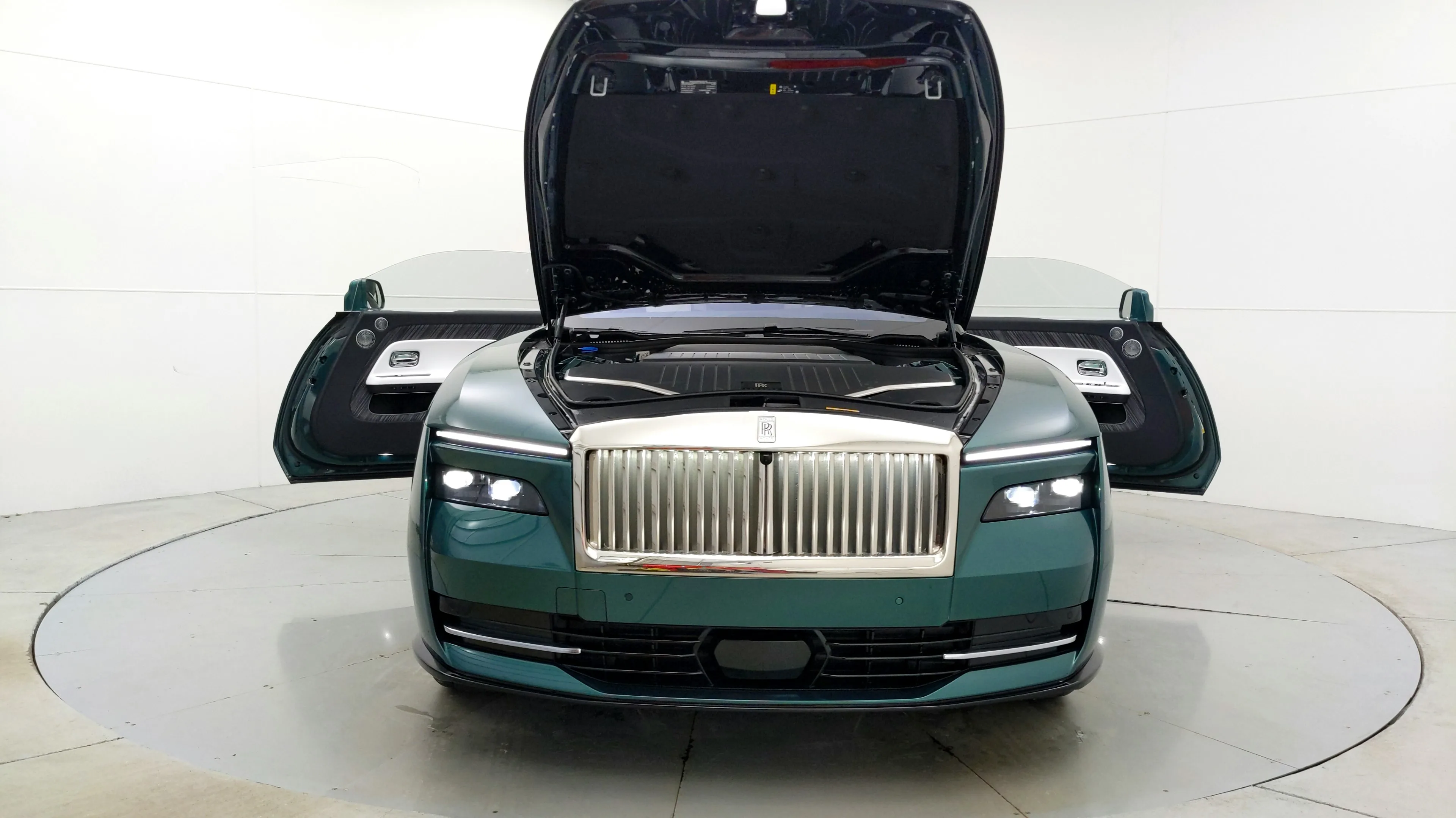 2024 Rolls-Royce Spectre for sale, exterior