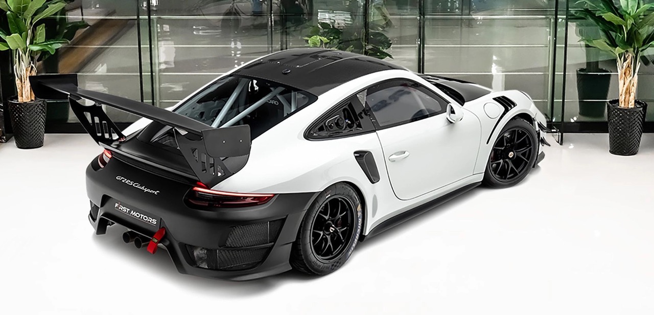 2021 Porsche 911 GT2 RS Clubsport, 5/14