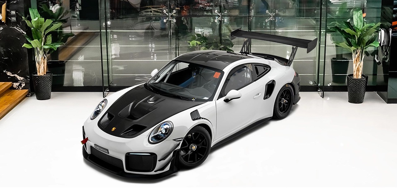 2021 Porsche 911 GT2 RS Clubsport, 14/14