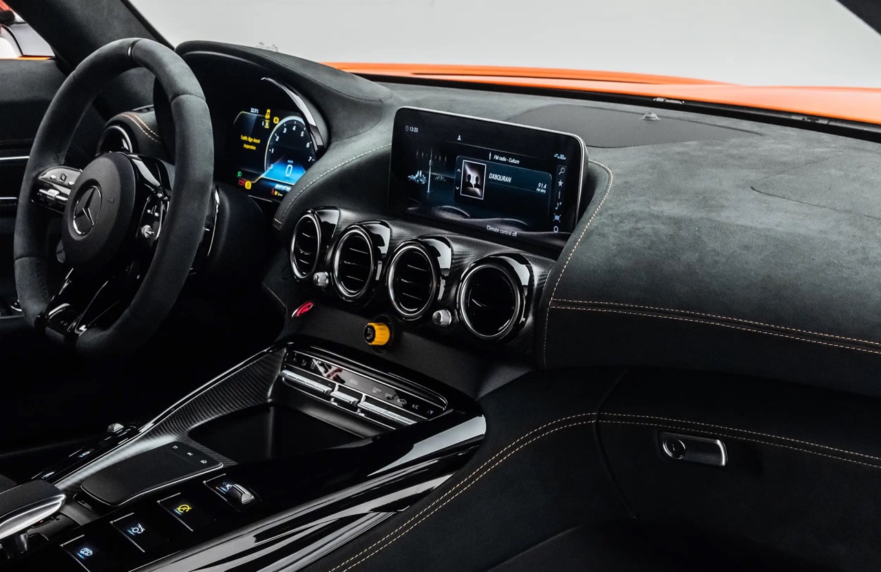 2021 Mercedes-Benz AMG GT Black Series, 2/15