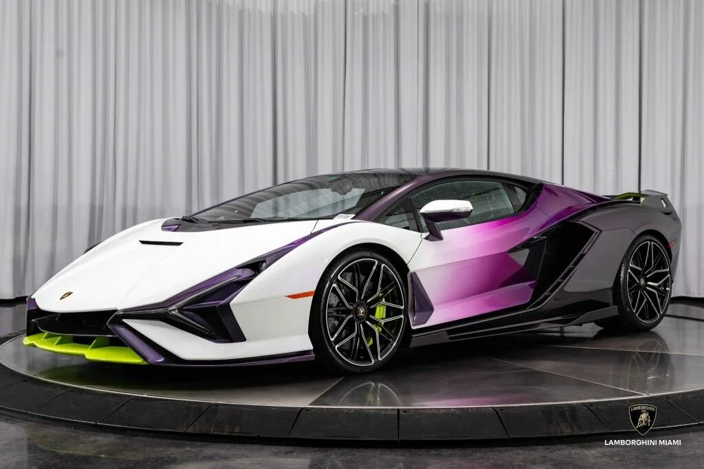2020 Lamborghini Sián FKP 37