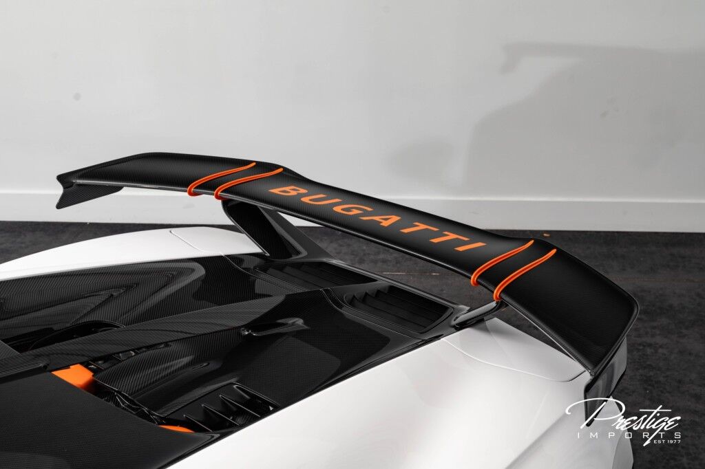 2022 Bugatti Chiron Pur Sport, 17/20