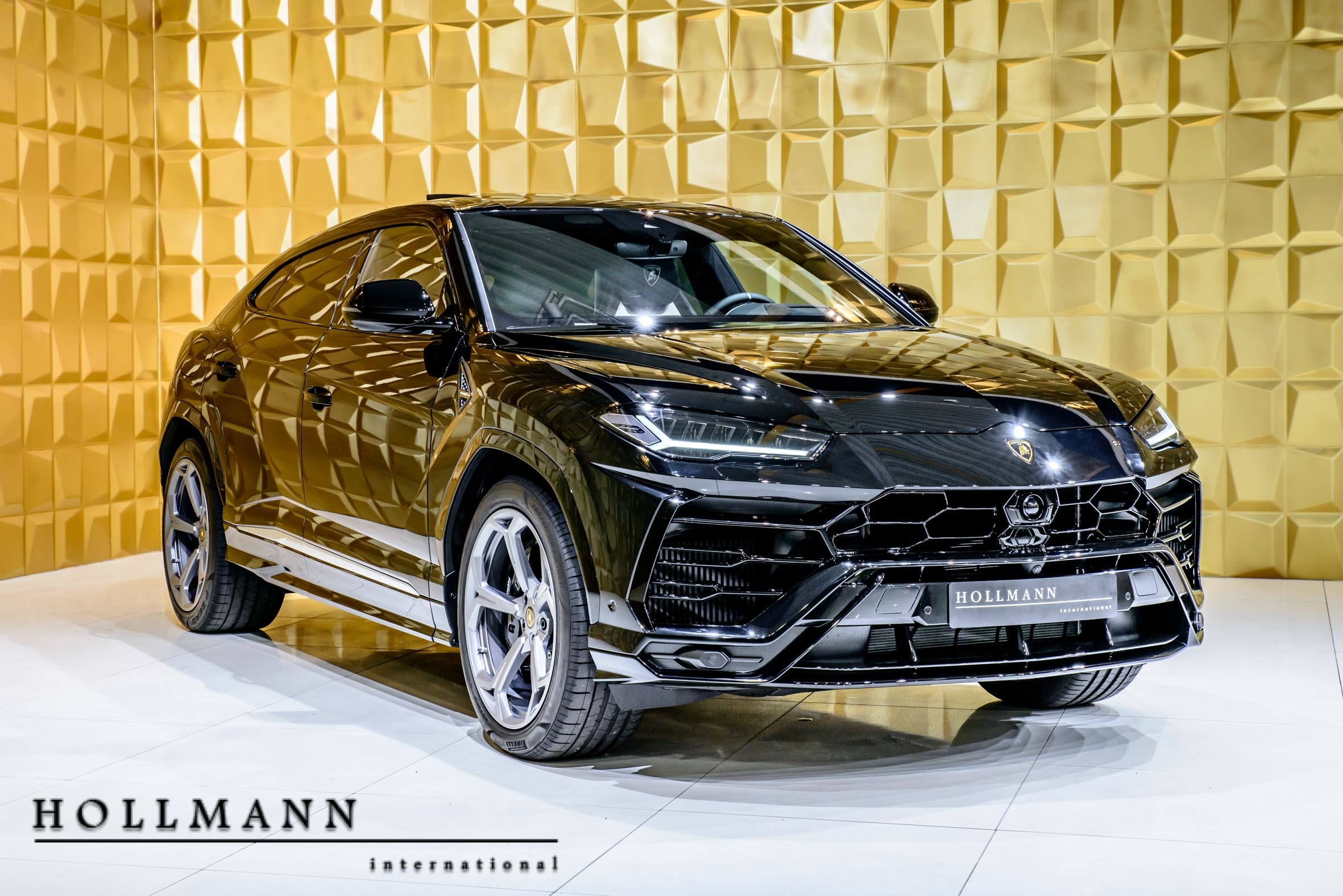 2017 Lamborghini Urus, 7/20