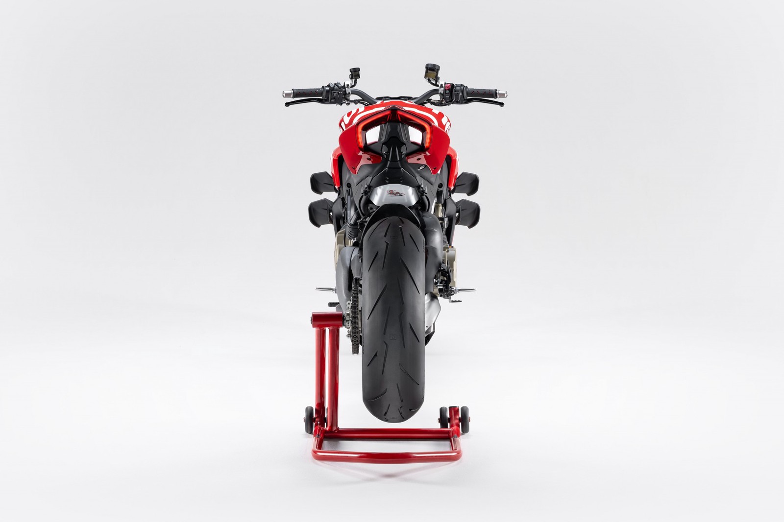 2024 Ducati Streetfighter V4 S Supreme, 4/18