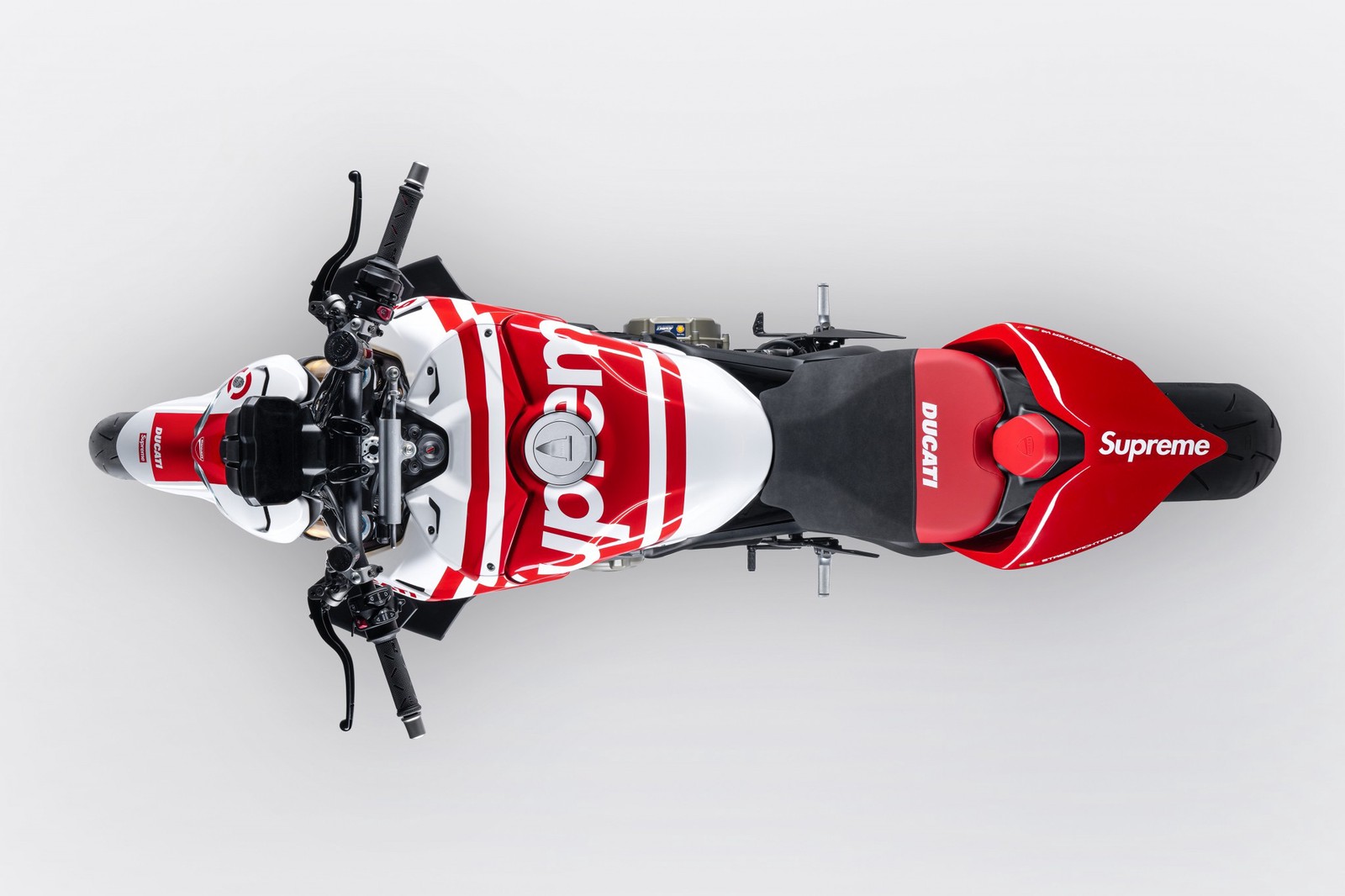 2024 Ducati Streetfighter V4 S Supreme, 5/18