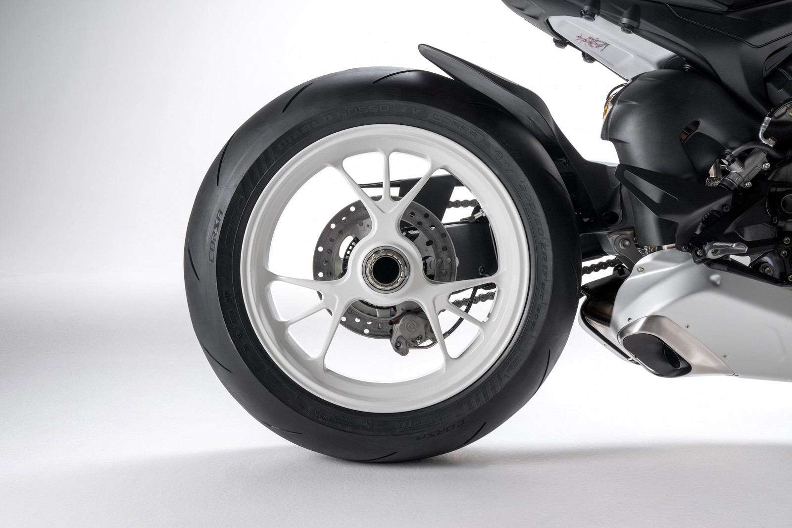 2024 Ducati Streetfighter V4 S Supreme, 8/18