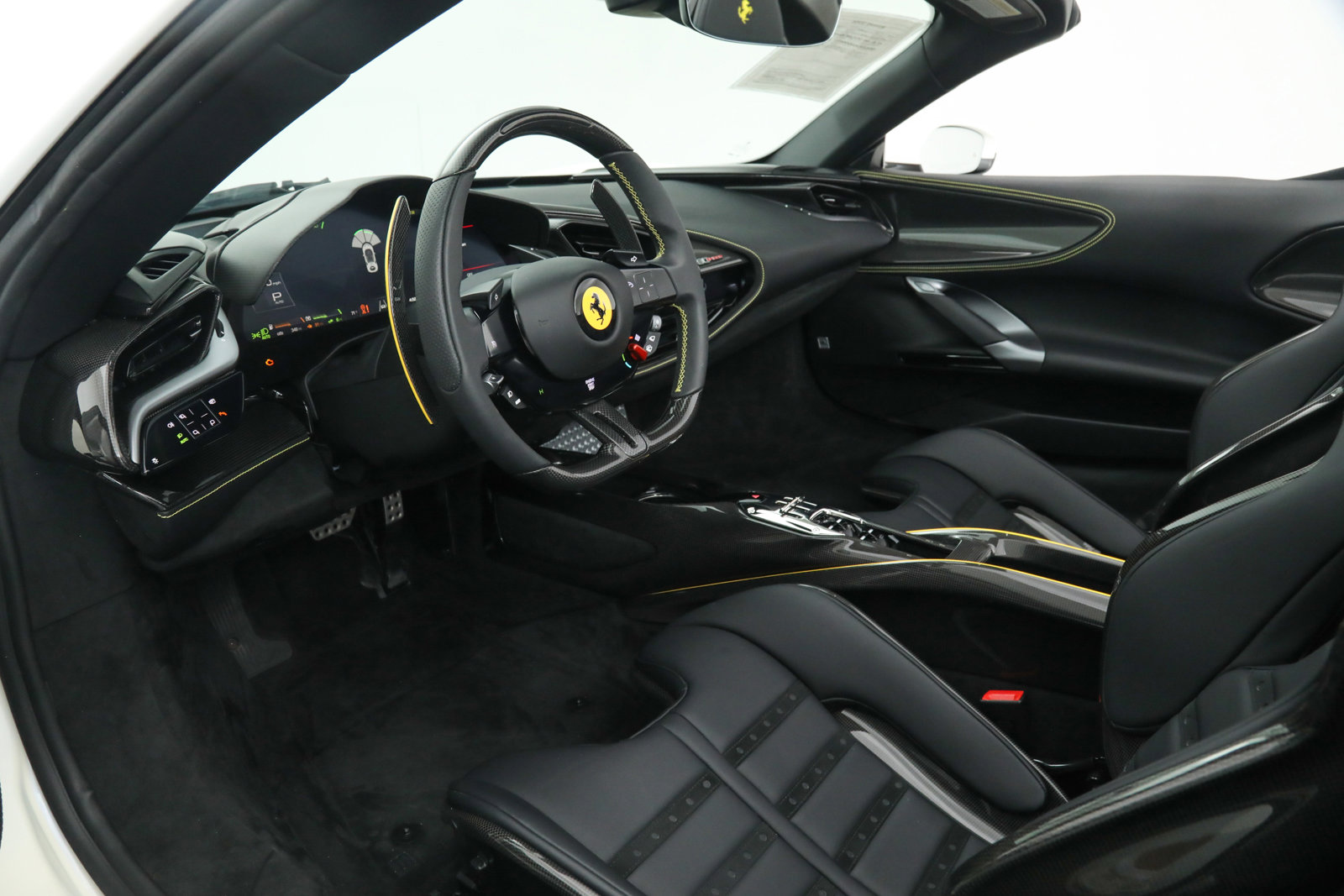 2024 Ferrari SF90 Spider Assetto Fiorano, 3/20
