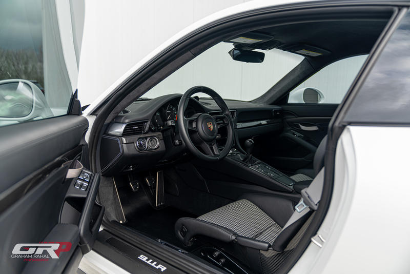 2016 Porsche 911R, 5/19