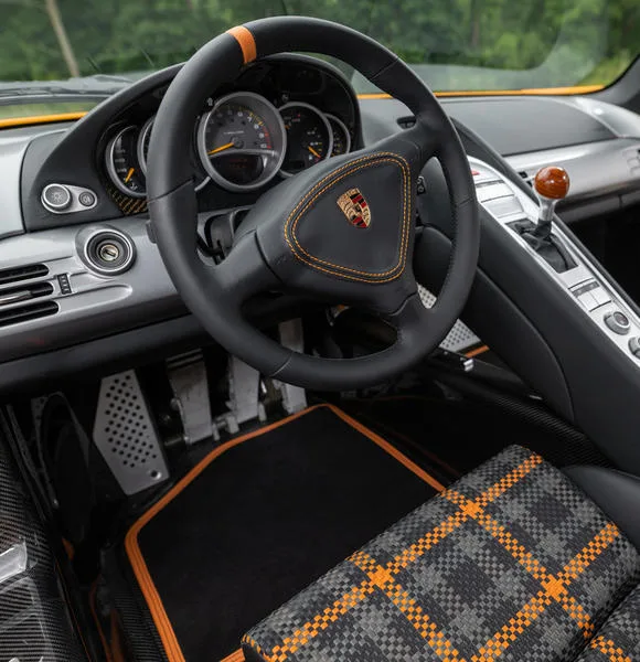 2004 Porsche Carrera GT interior