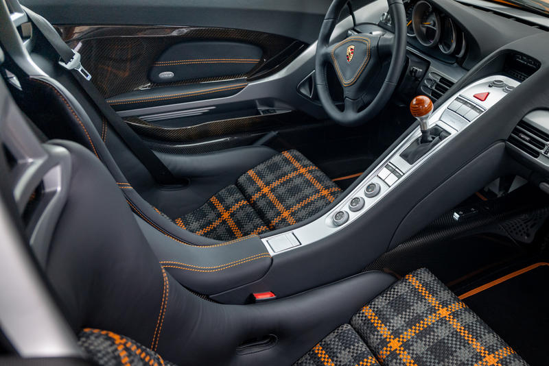 2004 Porsche Carrera GT, 13/14