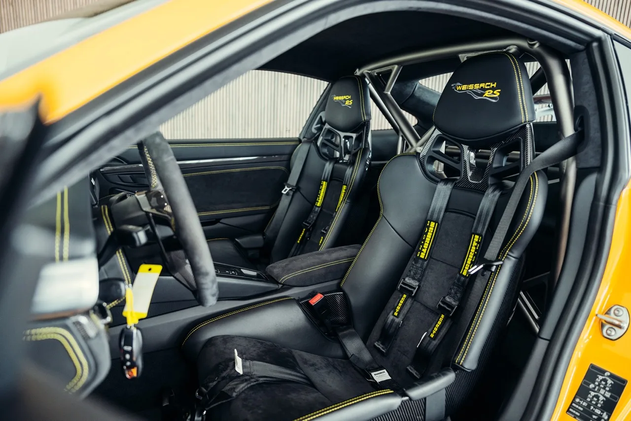 2018 Porsche 991.2 GT2 RS Weissach interior, seats