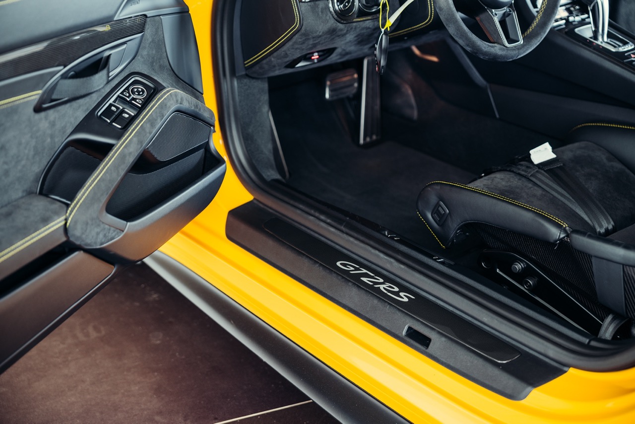 2018 Porsche 991.2 GT2 RS Weissach, 15/19
