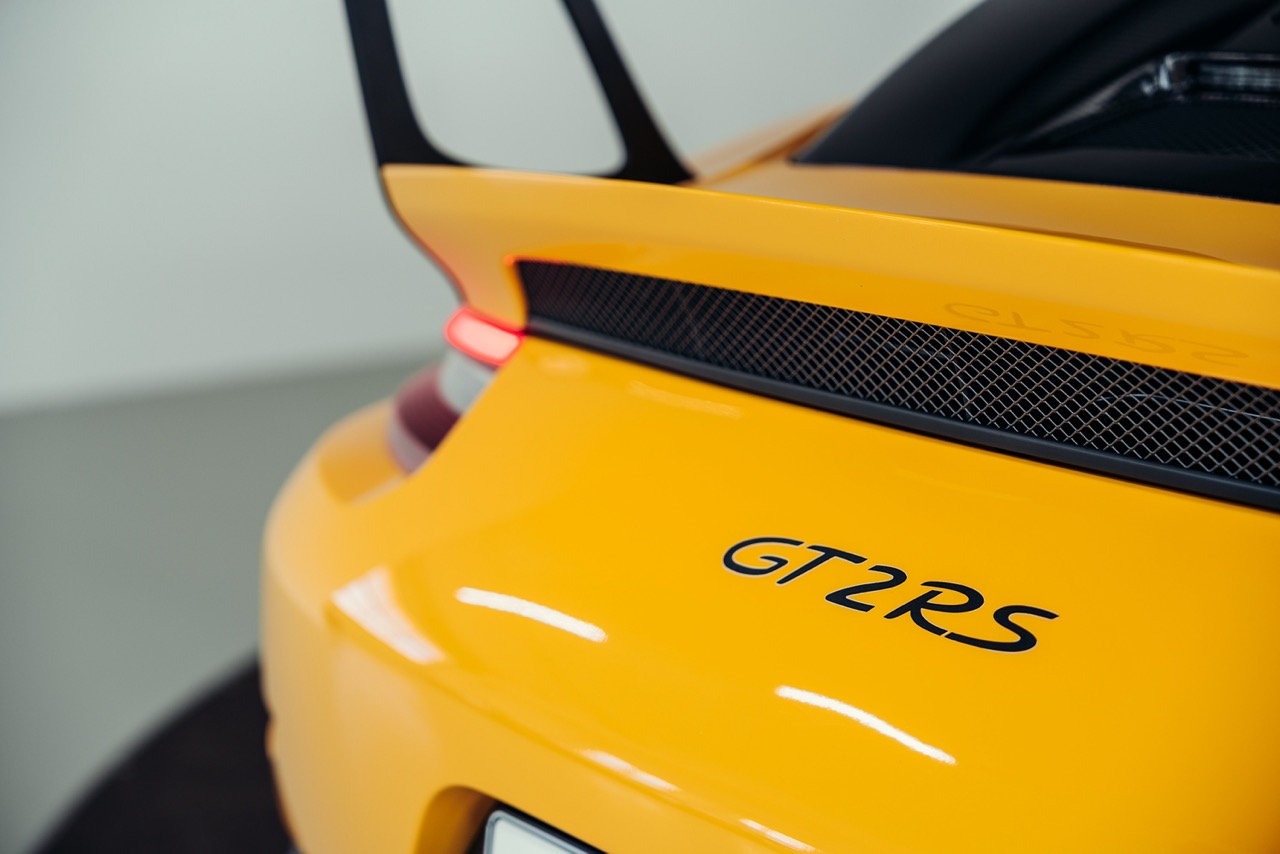 2018 Porsche 991.2 GT2 RS Weissach, 17/19