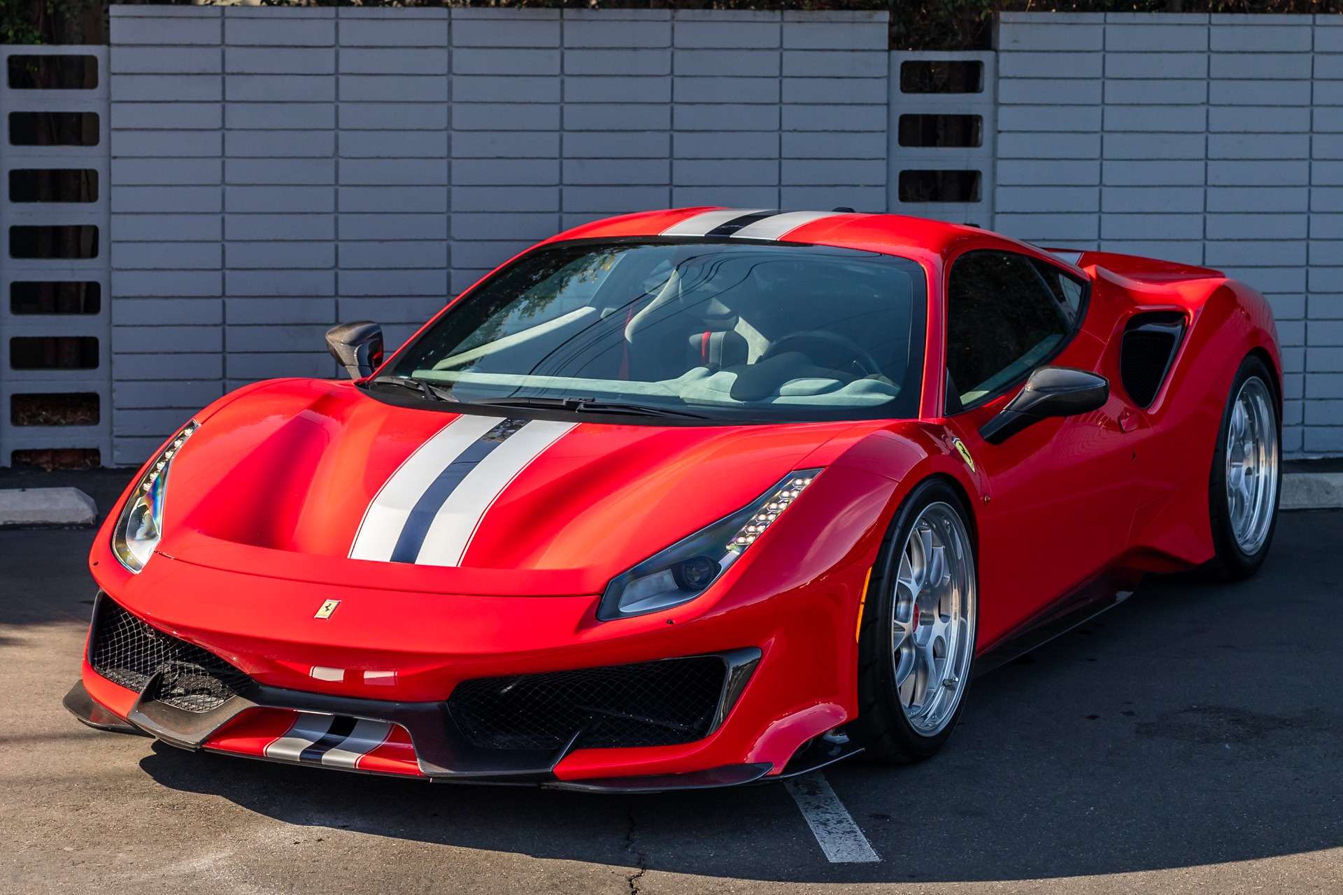 2019 Ferrari 488 Pista, 2/20