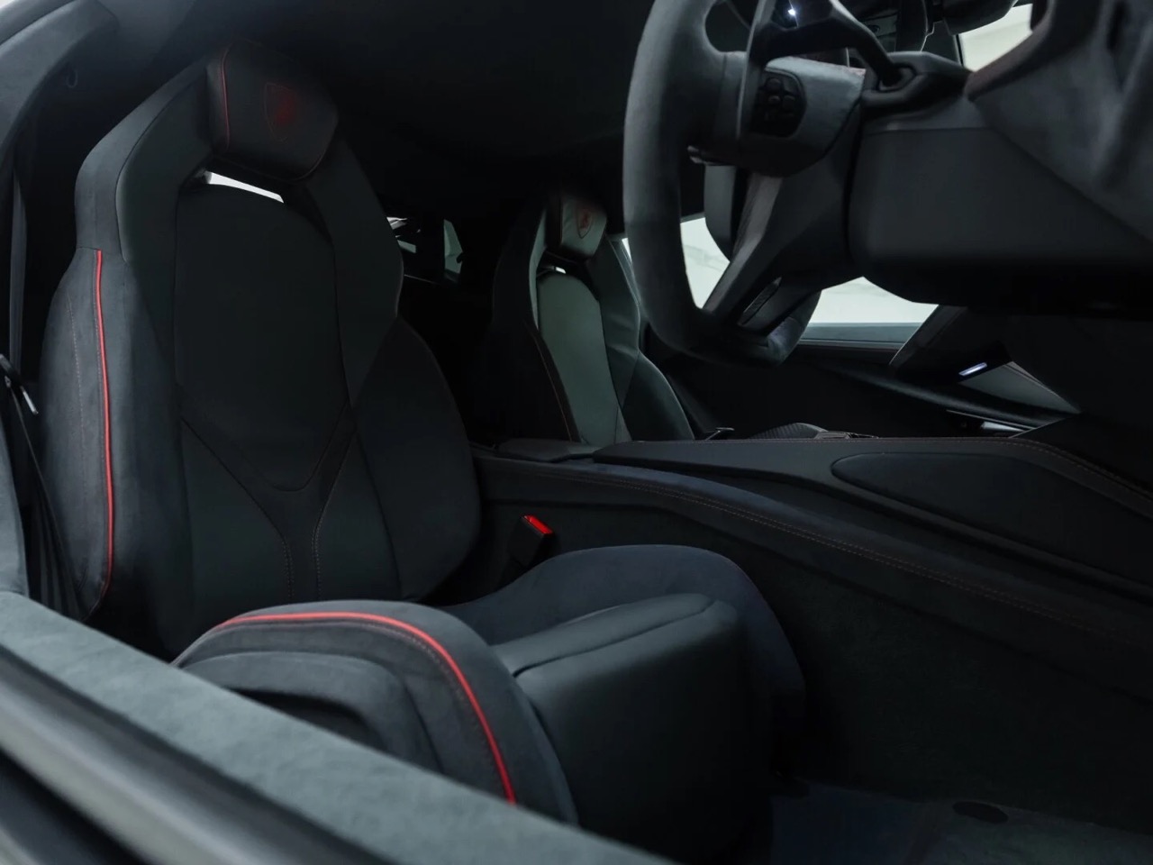 2024 LAMBORGHINI REVUELTO, 8/20