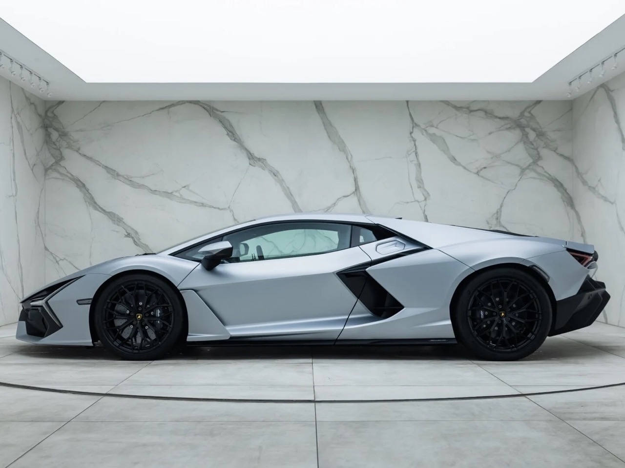 2024 LAMBORGHINI REVUELTO, 13/20