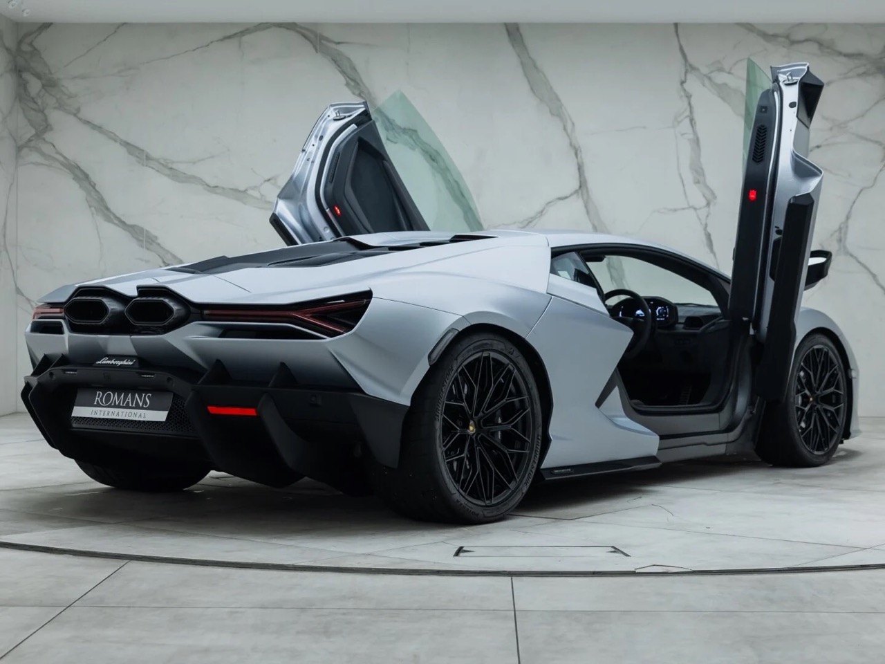 2024 LAMBORGHINI REVUELTO, 18/20