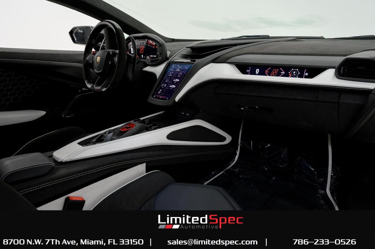 2024 Lamborghini Revuelto, 8/15