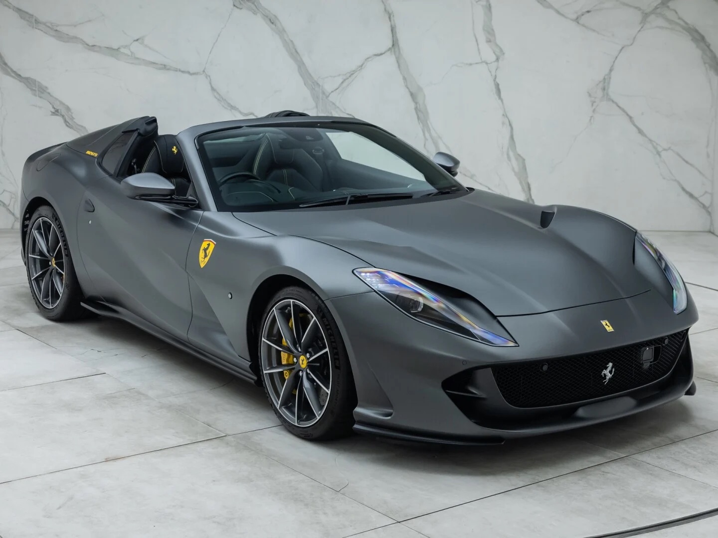 2023 Ferrari 812 GTS, 4/19