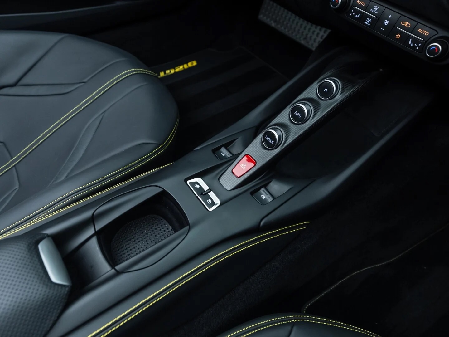 2023 Ferrari 812 GTS, 6/19