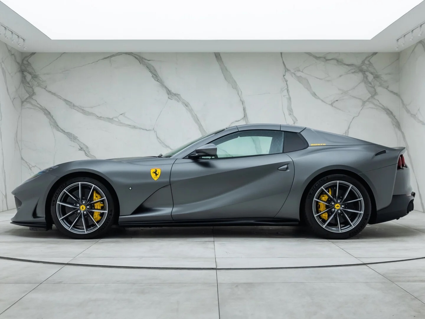 2023 Ferrari 812 GTS, 13/19
