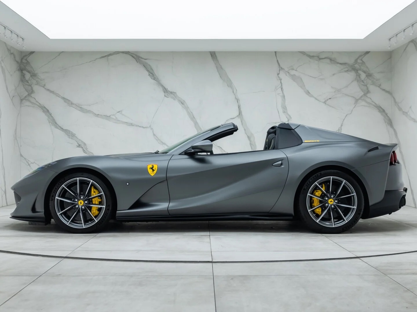 2023 Ferrari 812 GTS, 14/19
