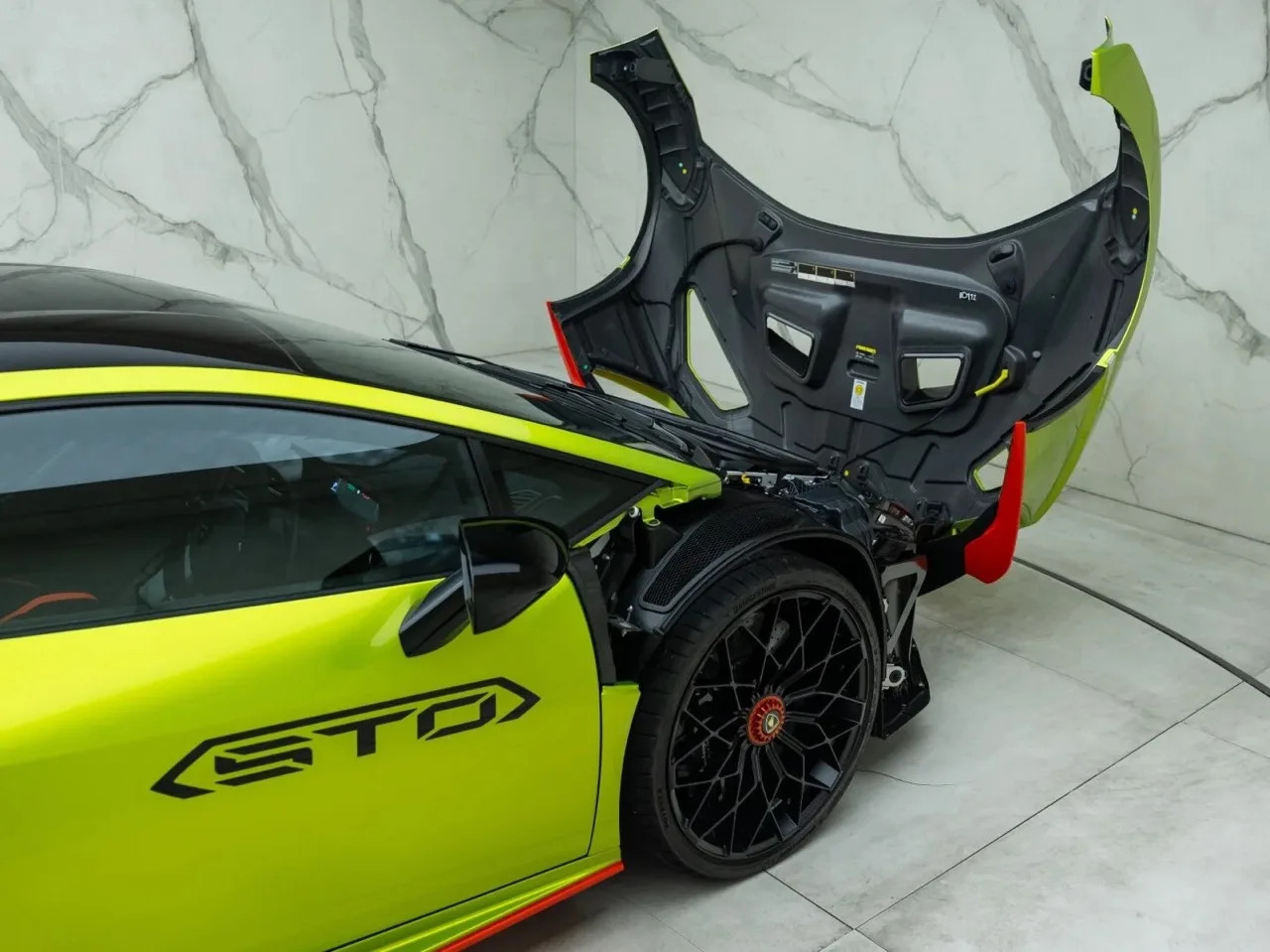 2023 Lamborghini Huracan STO for sale, exterior, Ad Personam Verde Citrea