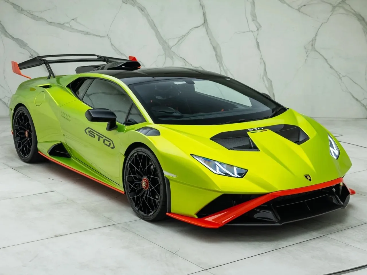 2023 Lamborghini Huracan STO for sale, exterior, Ad Personam Verde Citrea