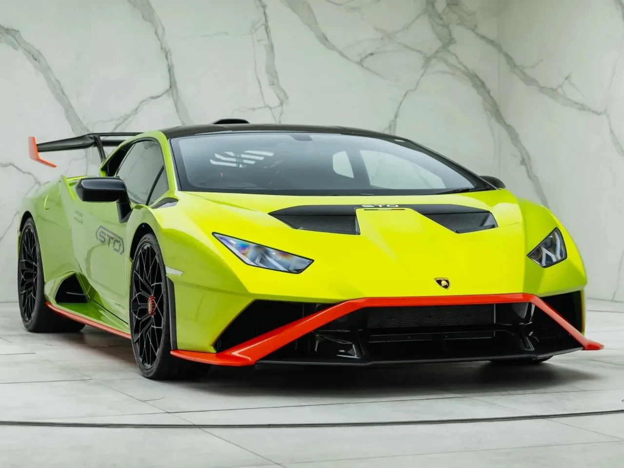 2023 Lamborghini Huracan STO for sale, exterior, Ad Personam Verde Citrea