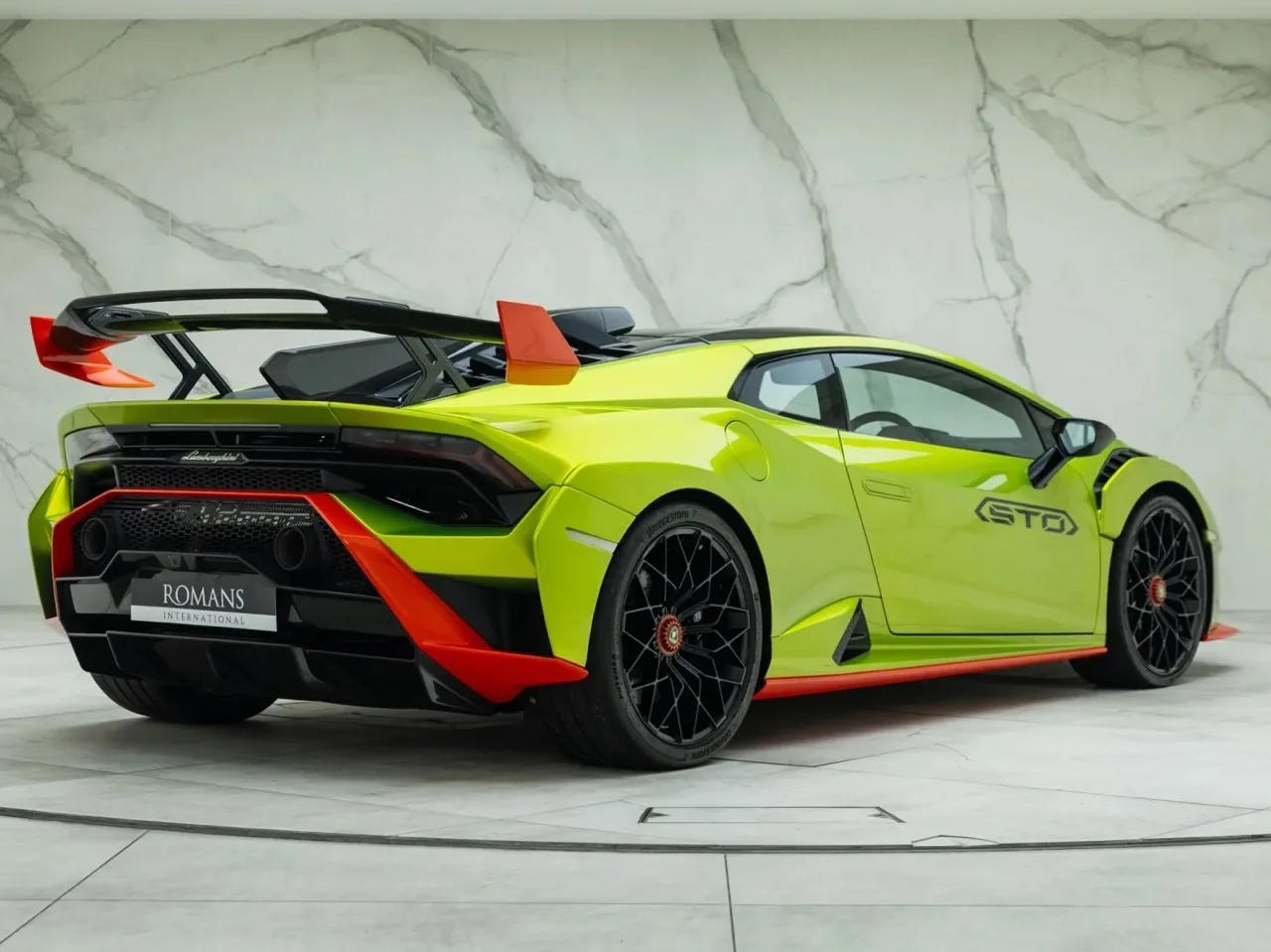 2023 Lamborghini Huracan STO for sale, exterior, Ad Personam Verde Citrea