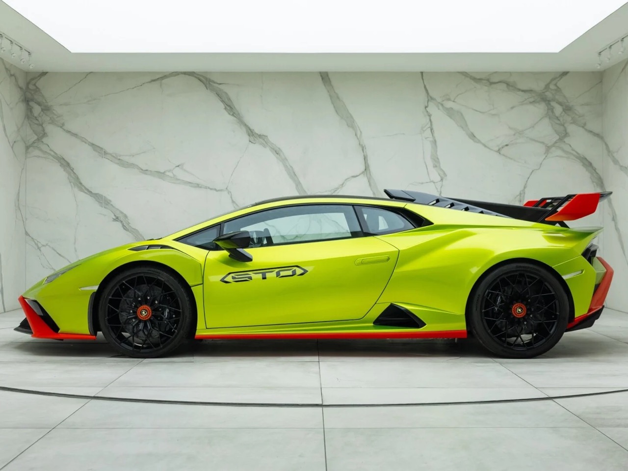 2023 Lamborghini Huracan STO, 17/20