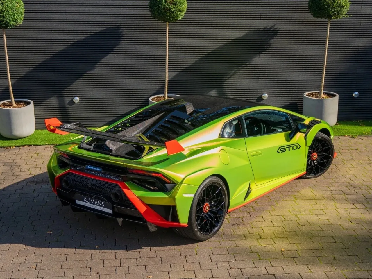 2023 Lamborghini Huracan STO for sale, exterior, Ad Personam Verde Citrea