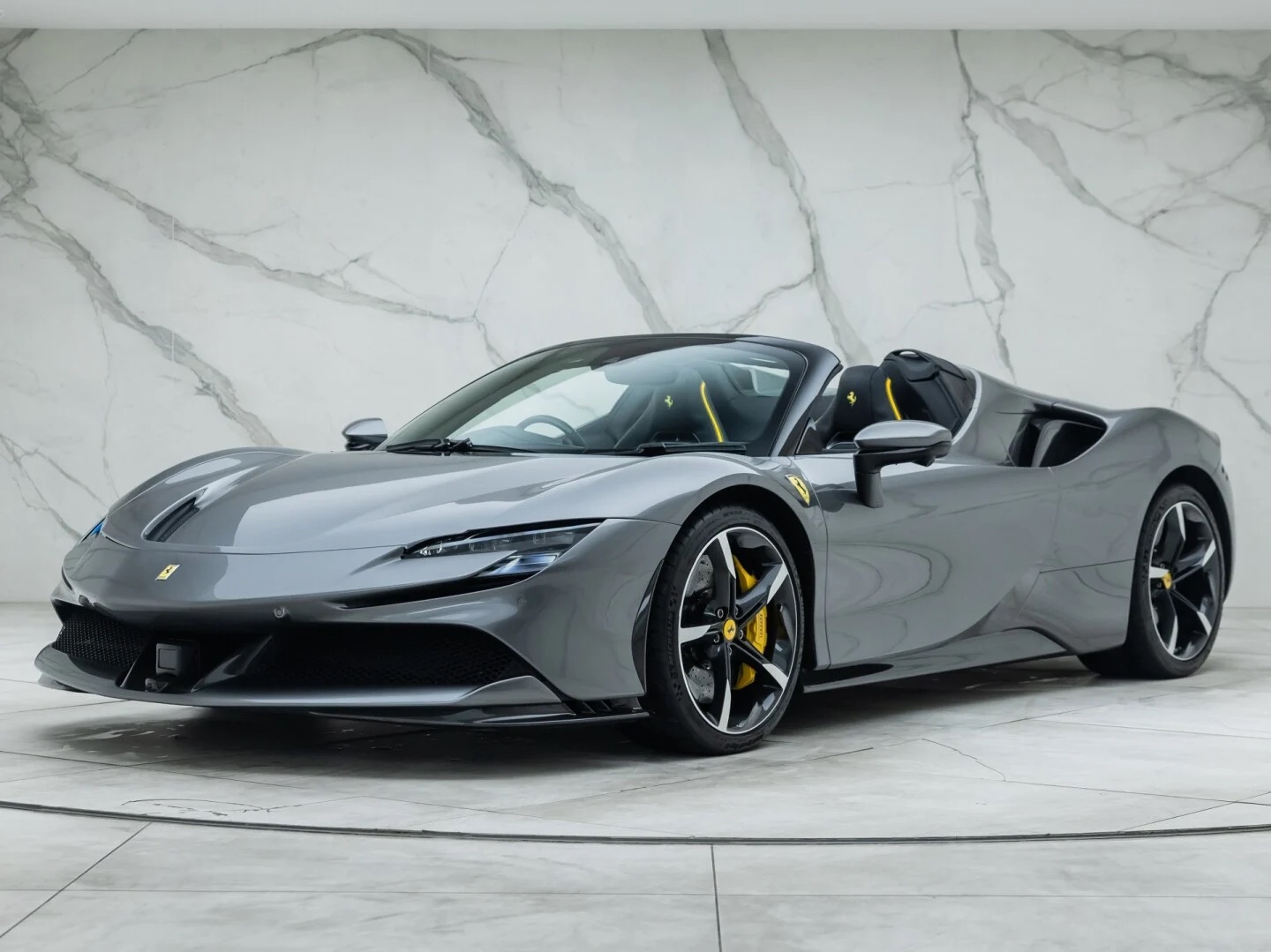 2023 Ferrari SF90 Spider, 5/19