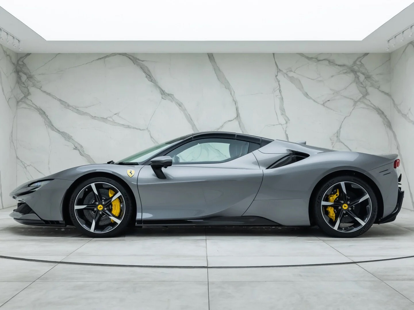 2023 Ferrari SF90 Spider, 10/19