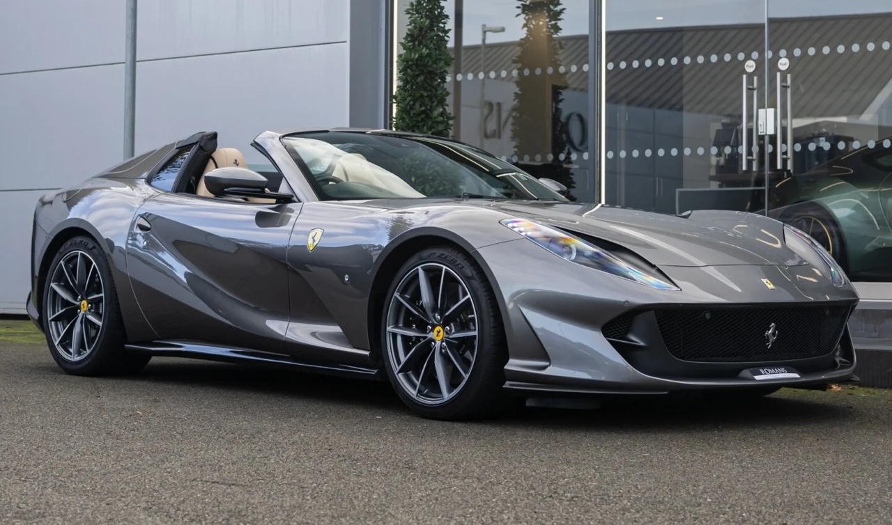 2020 Ferrari 812 GTS
