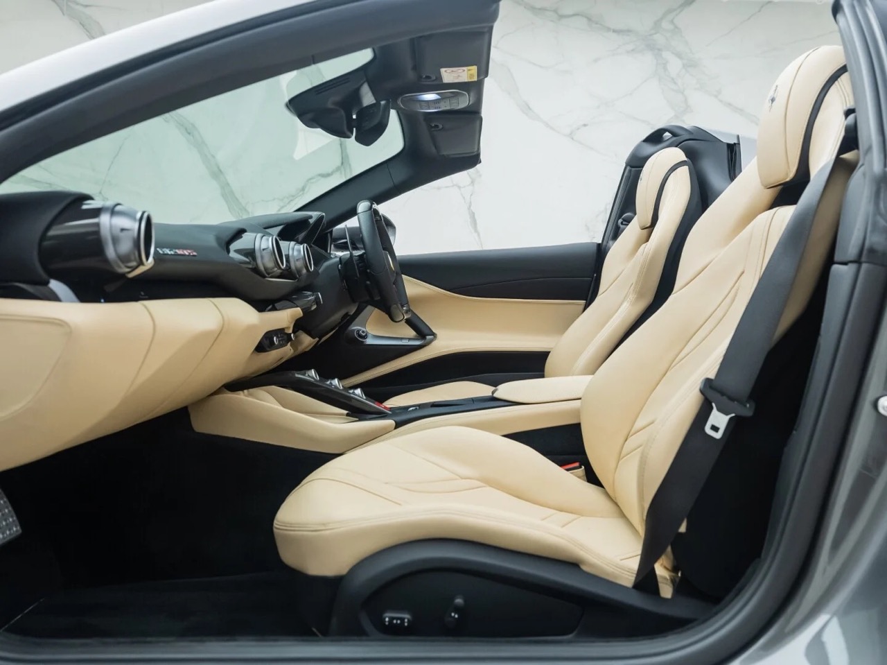 2020 Ferrari 812 GTS, 3/16