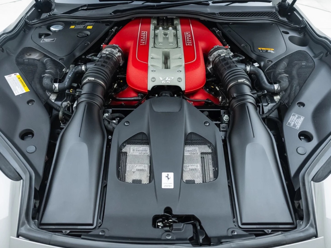 2020 Ferrari 812 GTS, 4/16