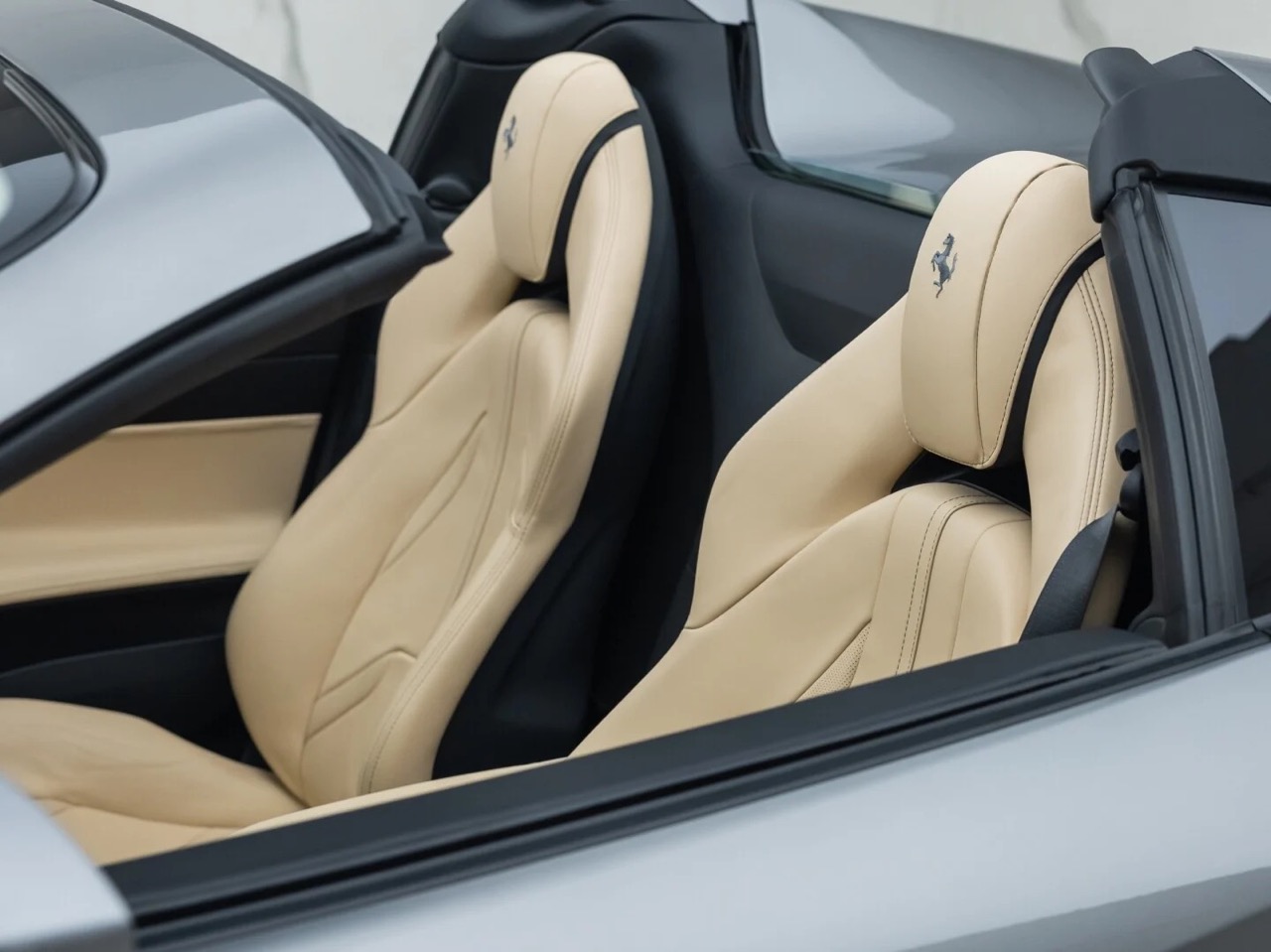 2020 Ferrari 812 GTS, 5/16