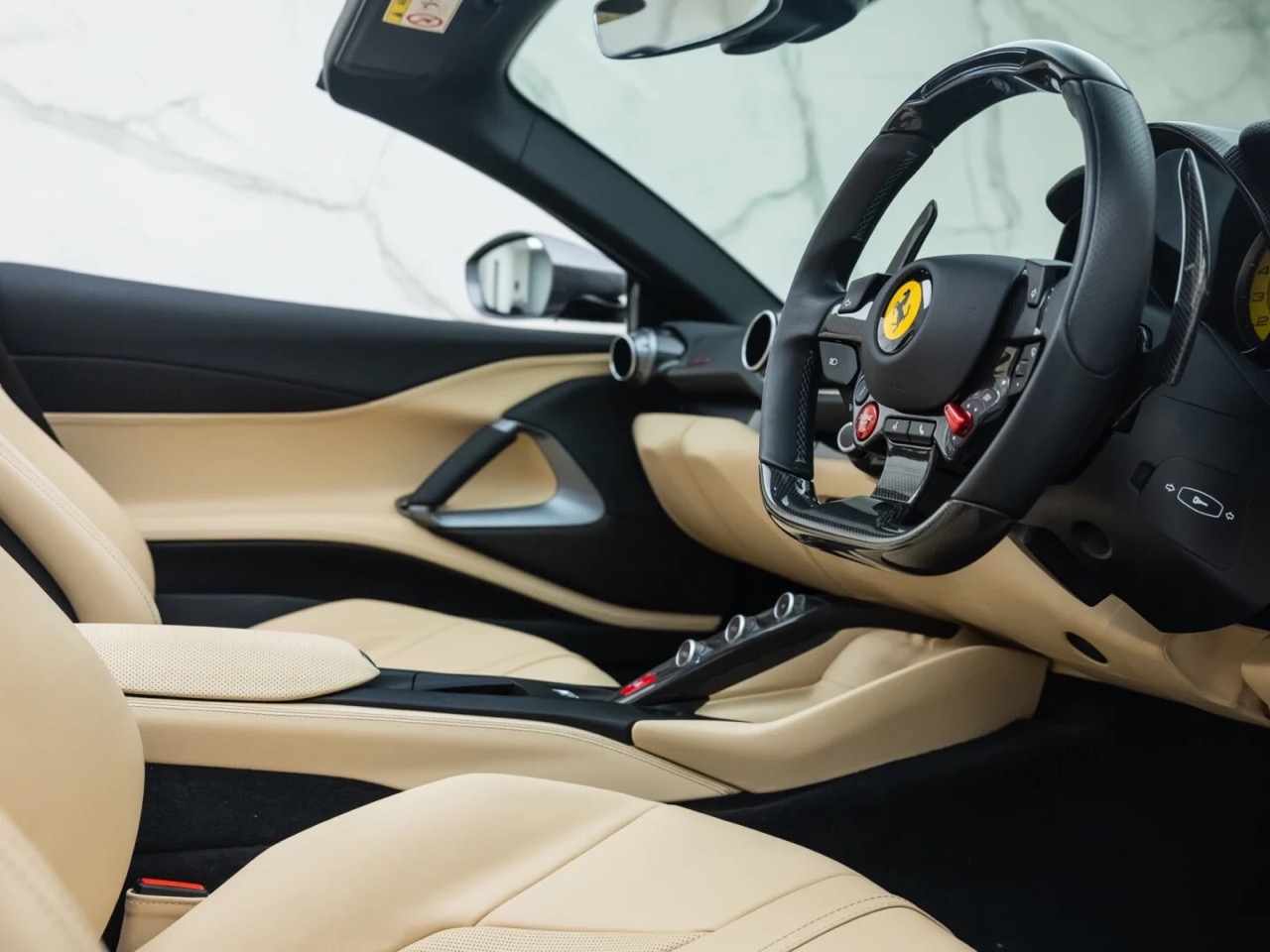 2020 Ferrari 812 GTS, 7/16