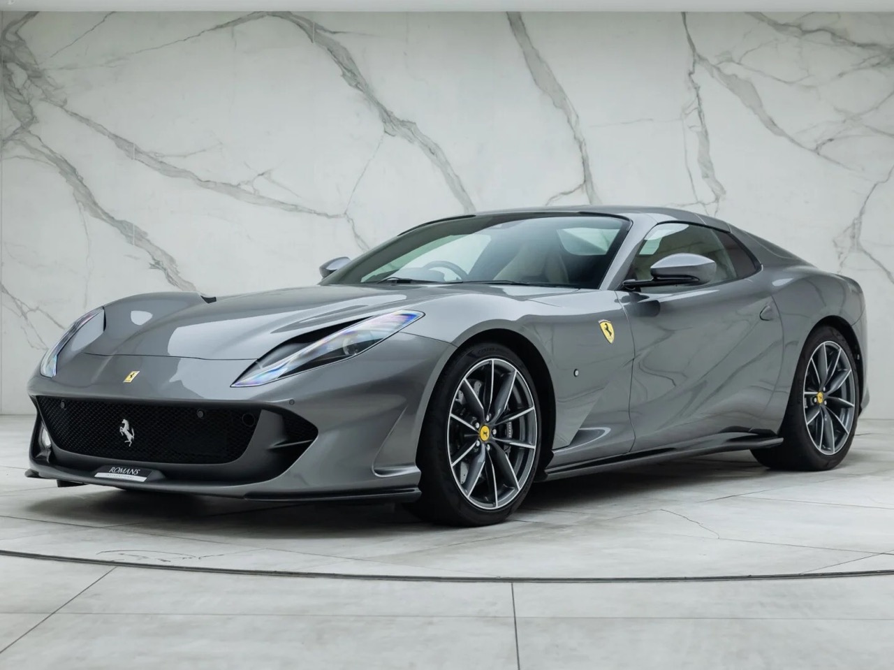 2020 Ferrari 812 GTS, 14/16