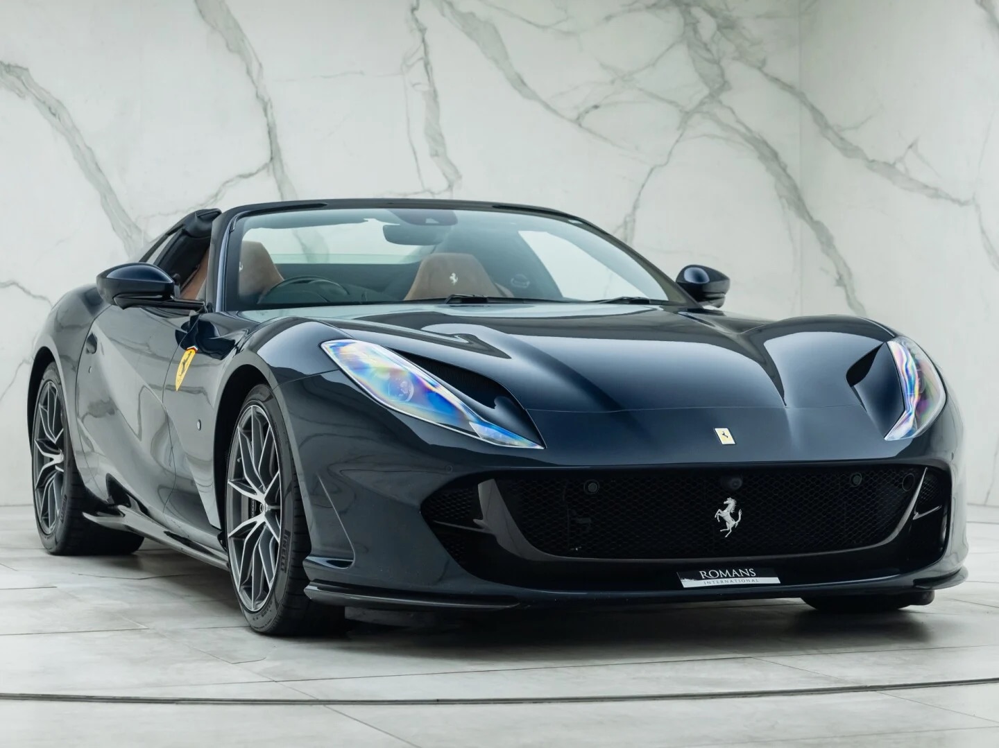 2021 Ferrari 812 GTS, 11/15
