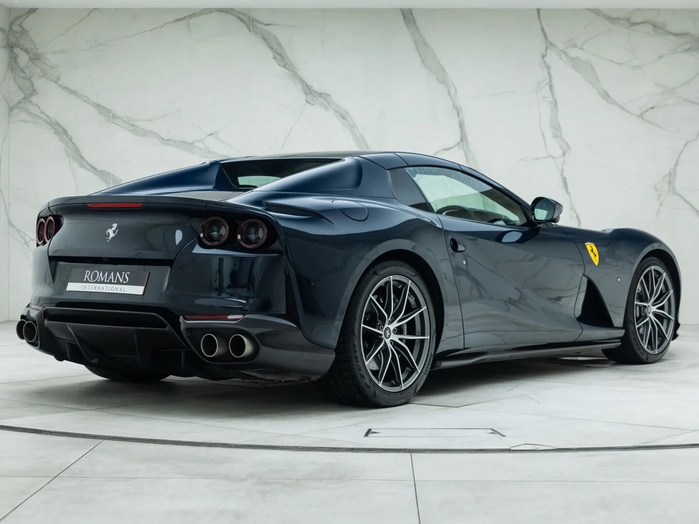 2021 Ferrari 812 GTS, 12/15