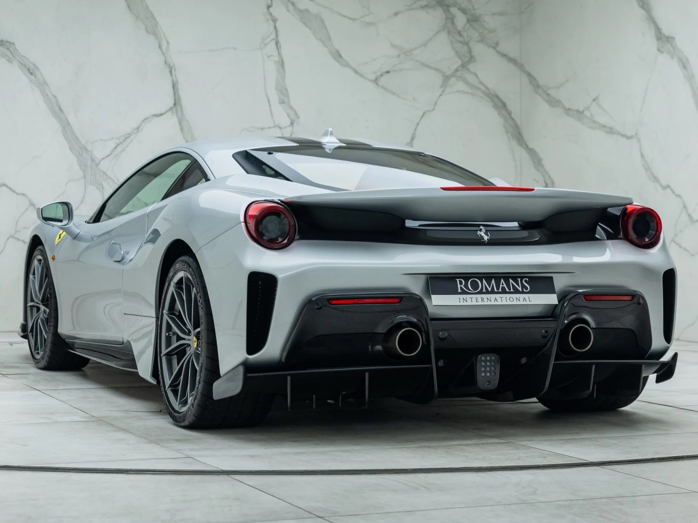 2019 Ferrari 488 Pista, 12/18