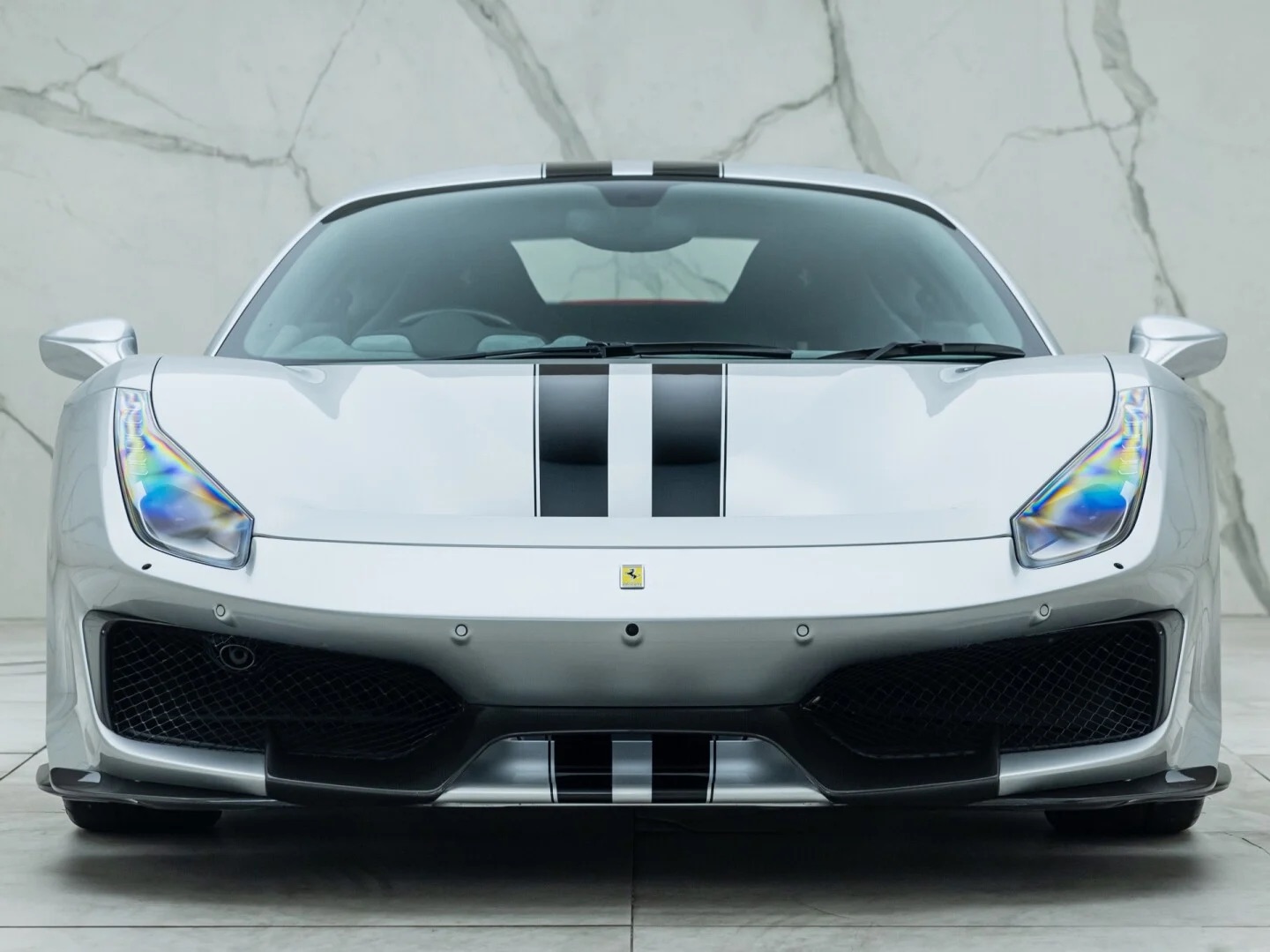 2019 Ferrari 488 Pista, 14/18