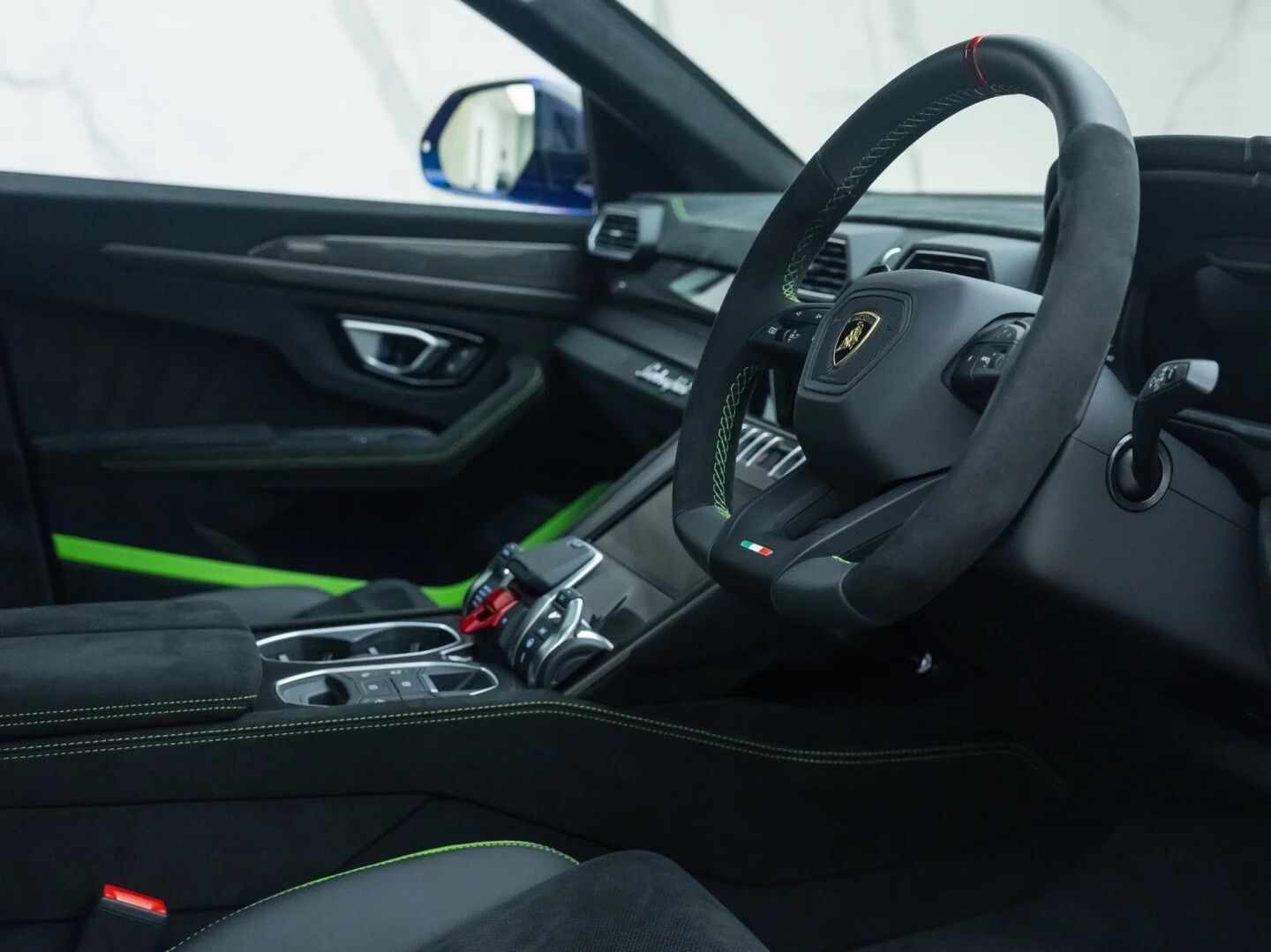 2024 Lamborghini Urus Performante, 4/19